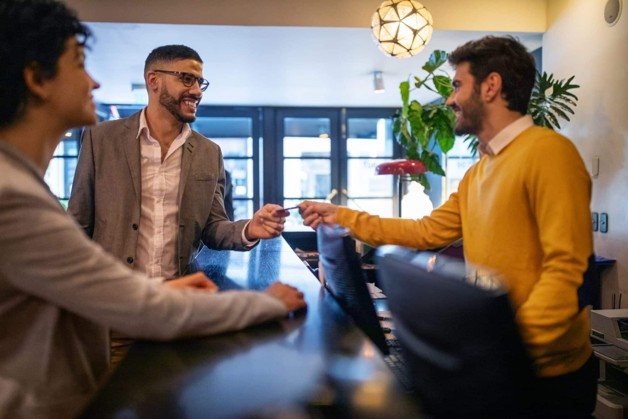 Le métier de gestionnaire relation clients : qualités requises et formation